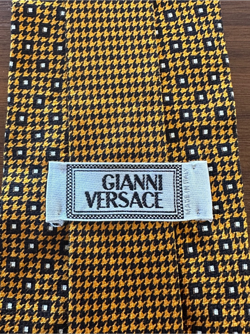 Gianni Versace Yellow and Black Geometric Houndstooth Silk Tie